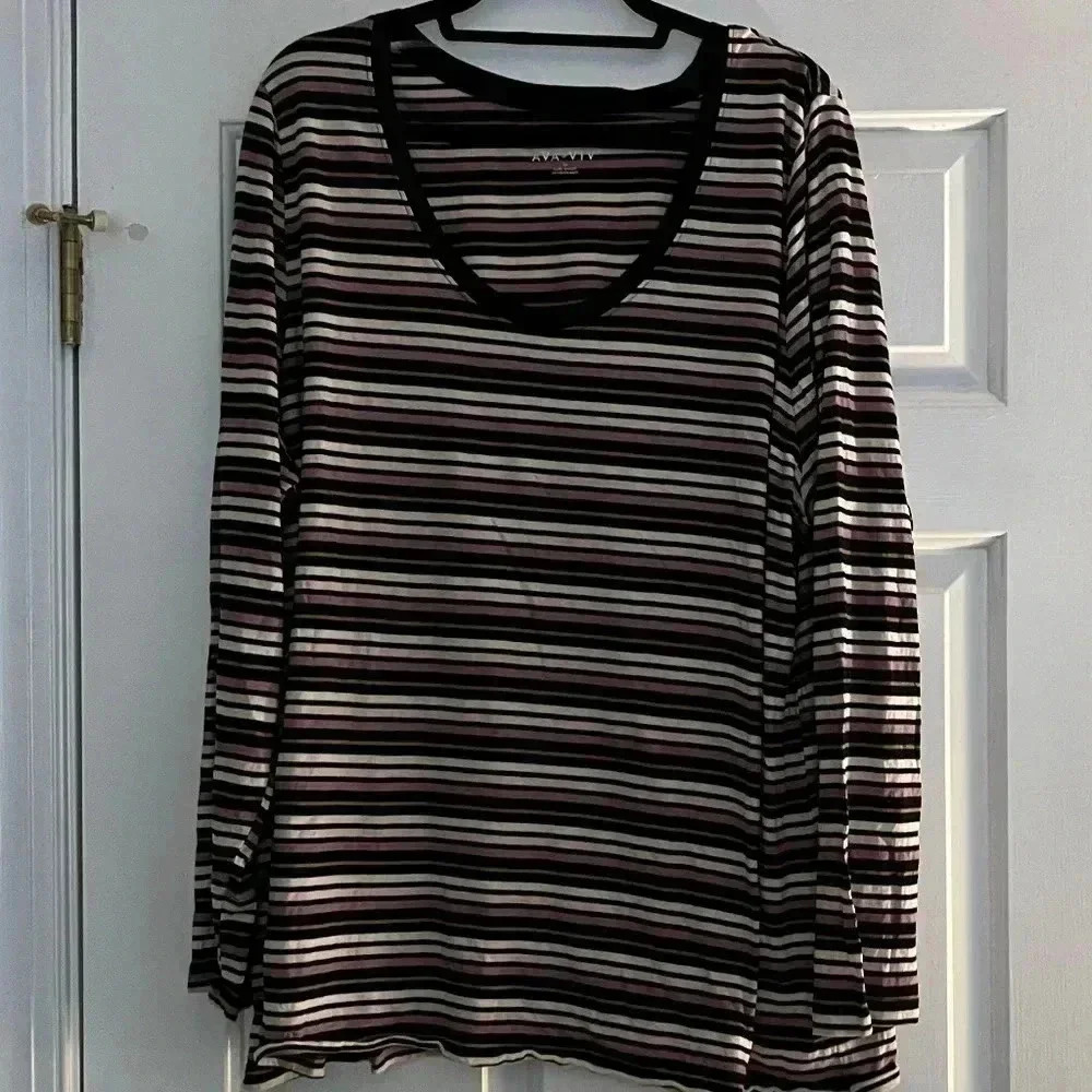 AVA & VIV Size 4x striped shirt